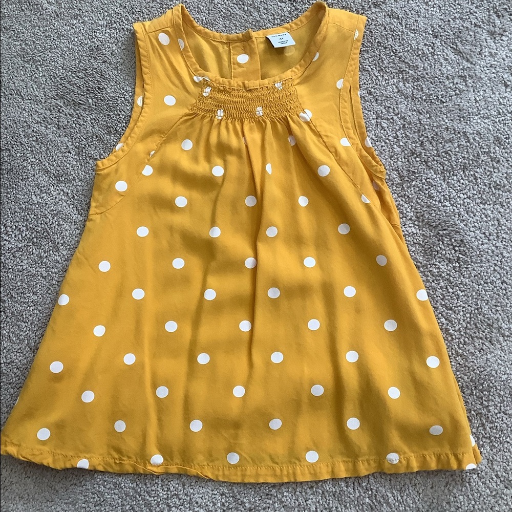 Old Navy girl’s sleeveless shirt